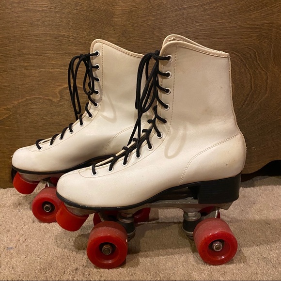 Shoes - Roller Skates ✨ on hold